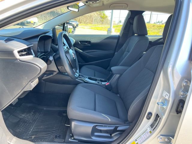 Used 2025 Toyota Corolla LE image 18