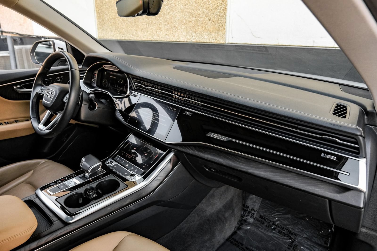 Used 2023 Audi Q8 Premium w/ Convenience Package AWD/4WD image 12