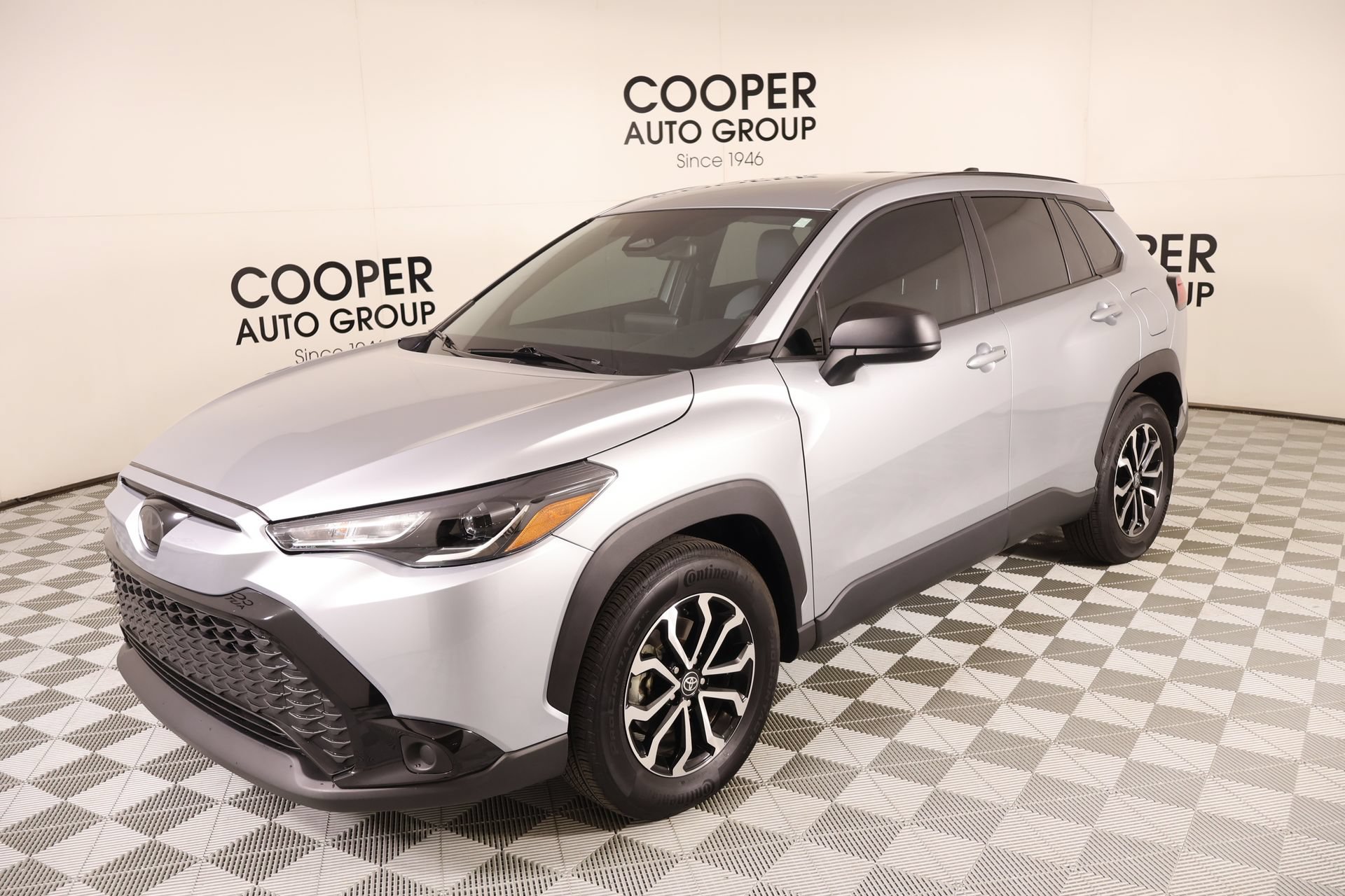 Used 2025 Toyota Corolla Cross AWD Hybrid image 9