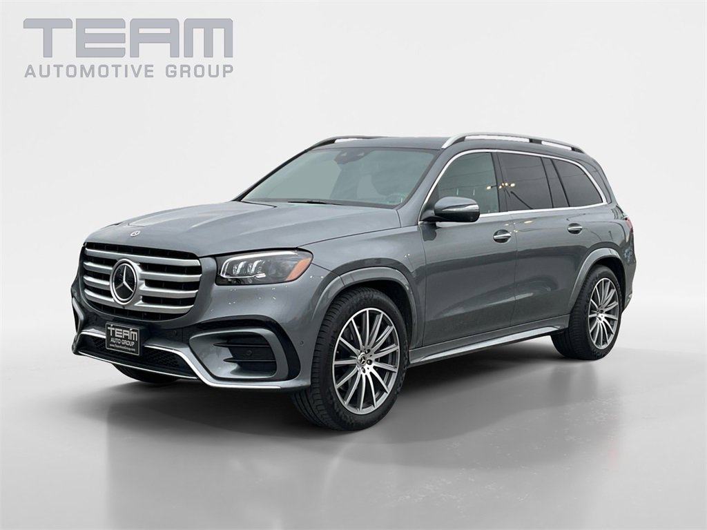 Used 2025 Mercedes-Benz GLS 450 4MATIC image 3