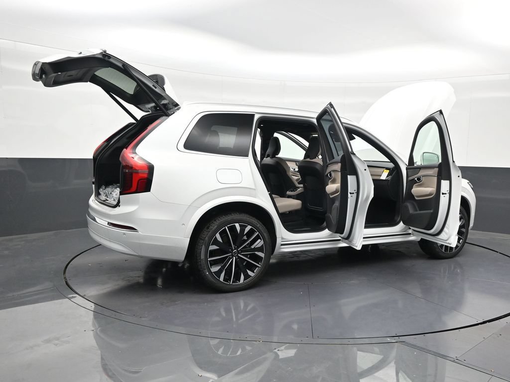 New 2026 Volvo XC90 T8 Plus w/ Protection Package Premier AWD/4WD image 29