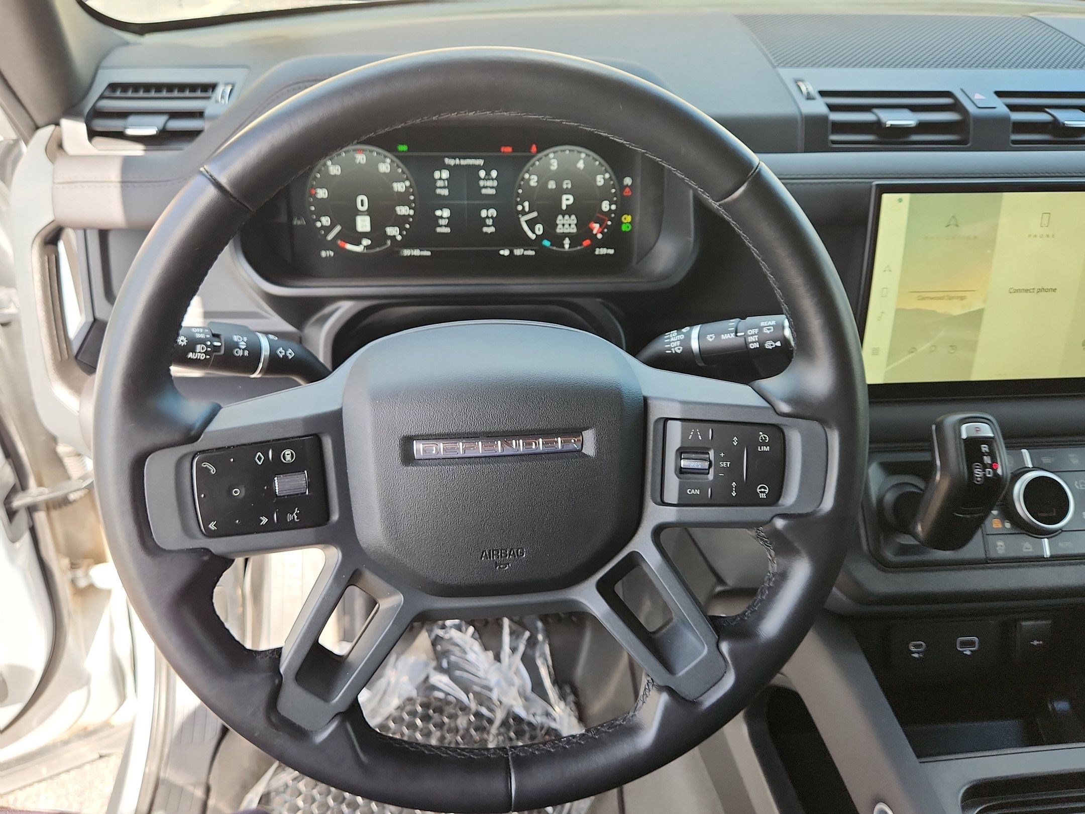 Certified 2024 Land Rover Defender 130 X-Dynamic SE image 14