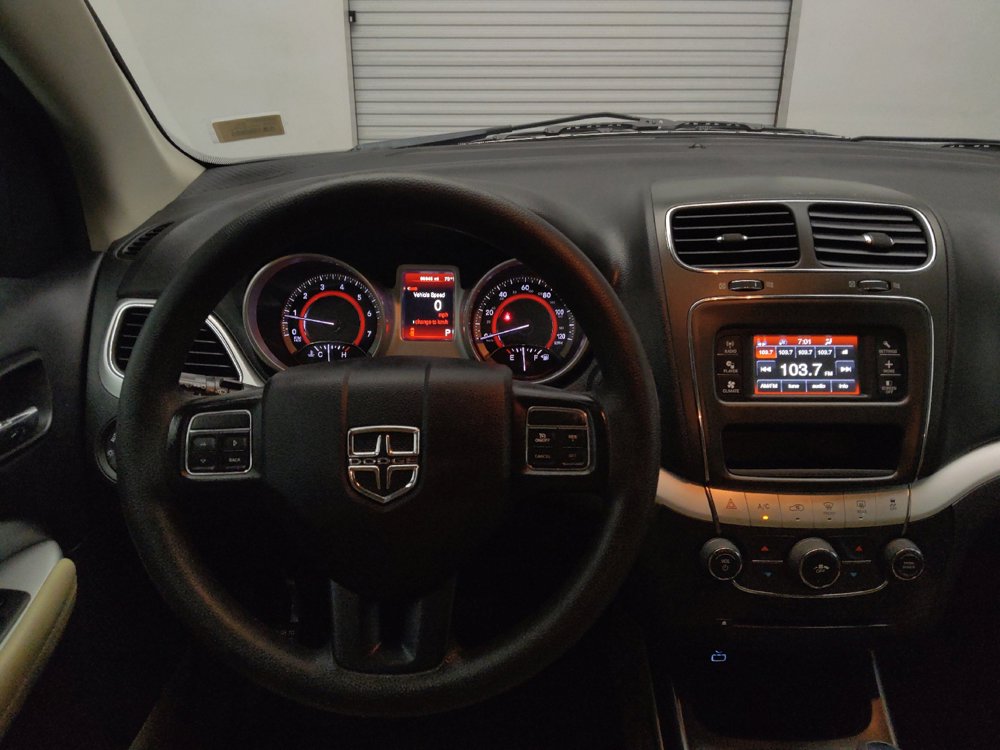 Used 2018 Dodge Journey SE FWD image 22