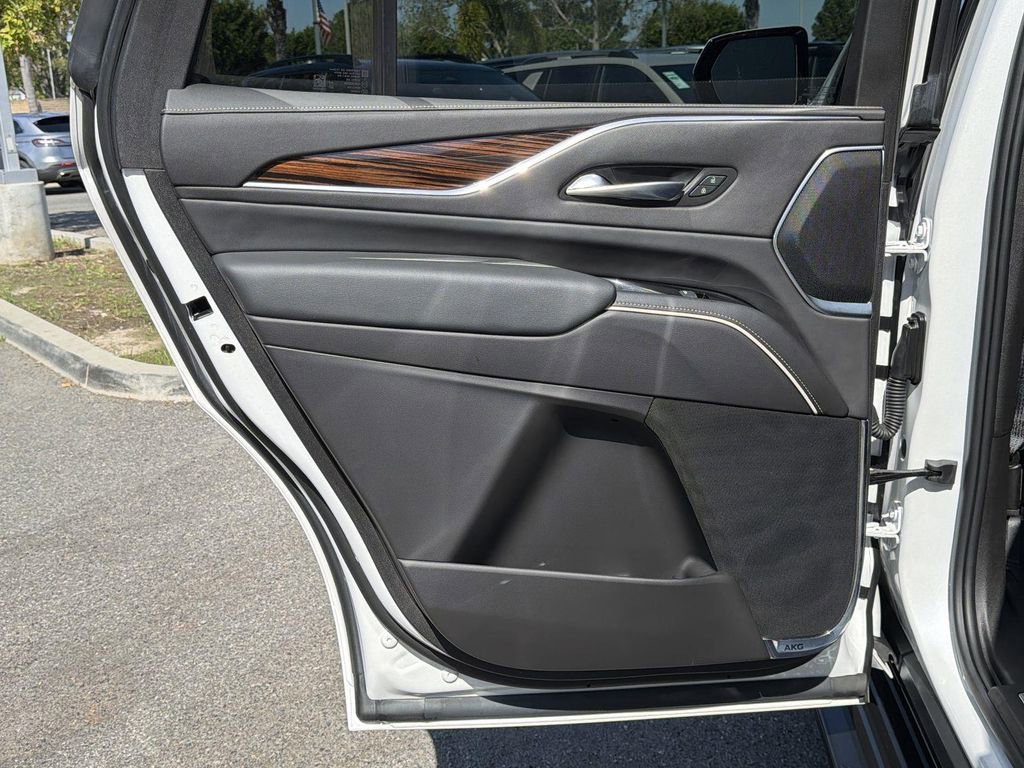 Certified 2023 Cadillac Escalade Premium Luxury image 25