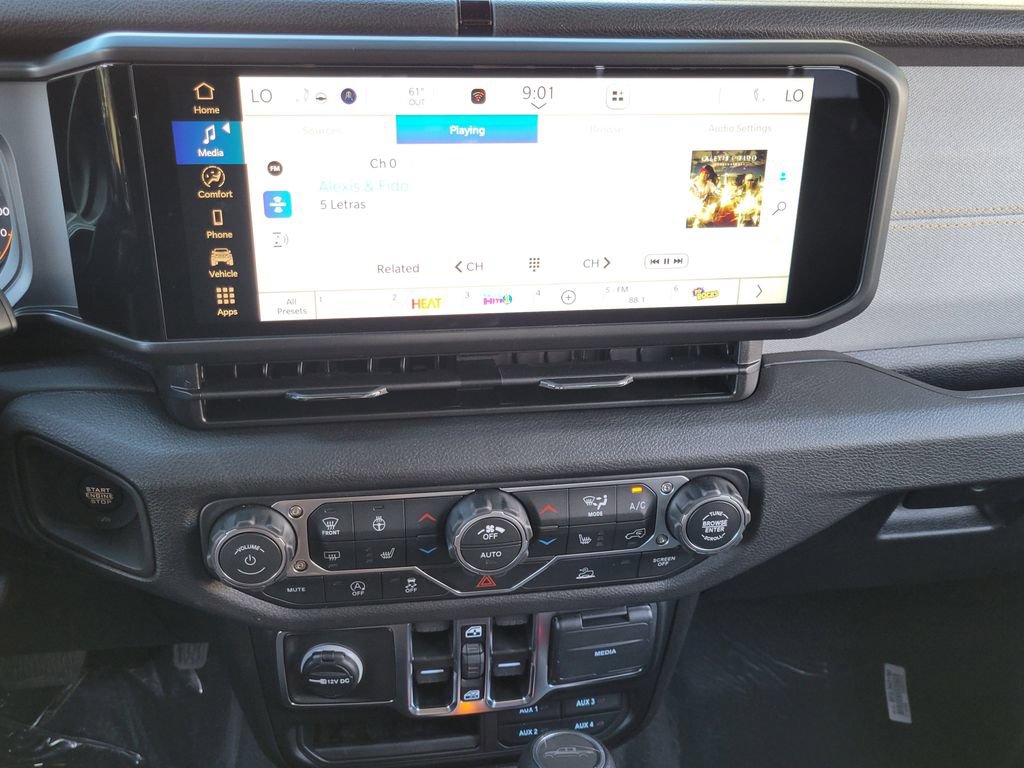 New 2026 Jeep Gladiator Sport AWD/4WD image 8