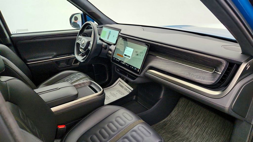 Used 2023 Rivian R1T Adventure image 28