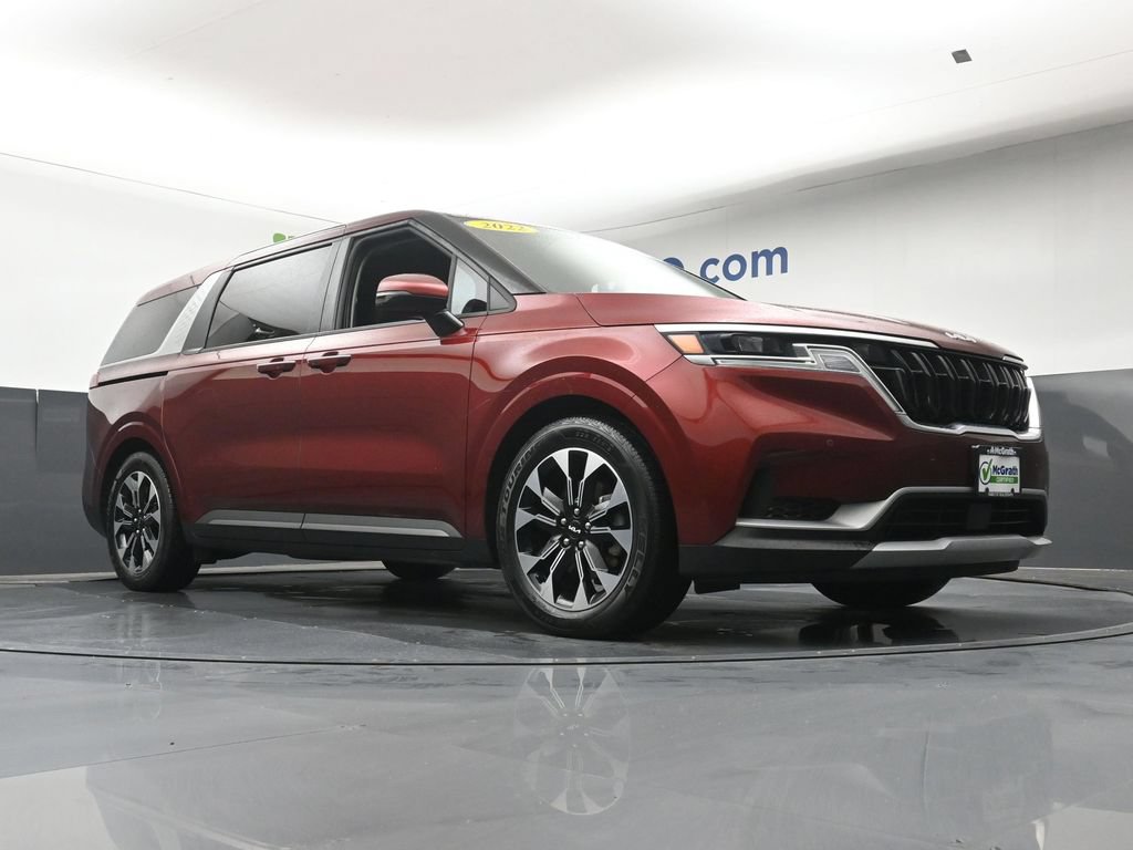 Used 2022 Kia Carnival EX FWD image 28