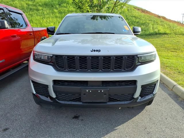 Used 2023 Jeep Grand Cherokee L Laredo AWD/4WD image 11