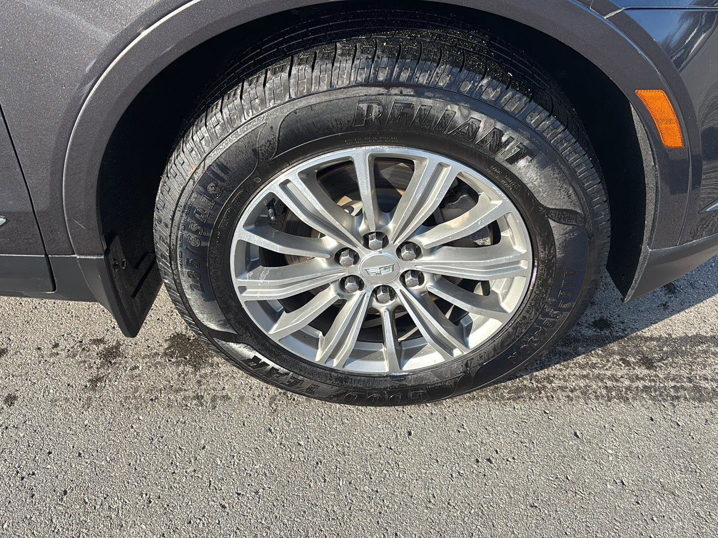 Used 2017 Cadillac XT5 Luxury w/ LPO, Wheel Lock Package image 12