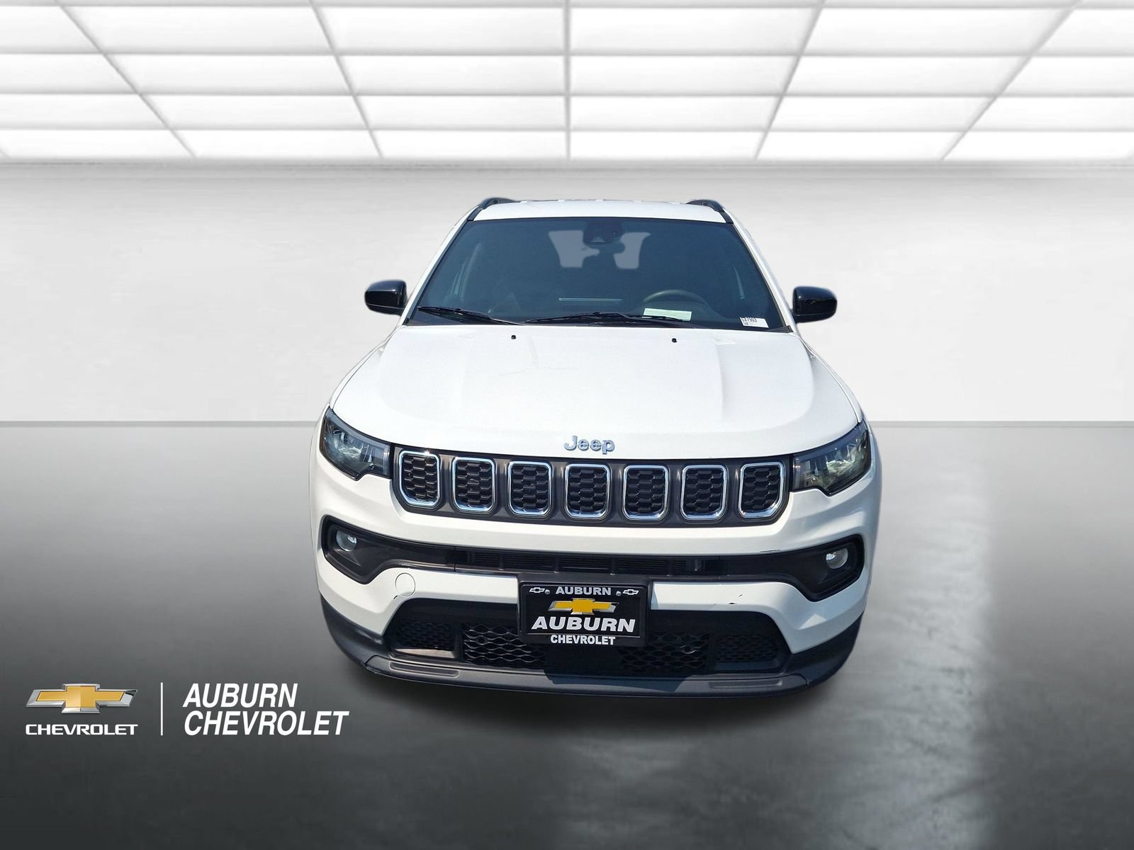 Used 2024 Jeep Compass Latitude AWD/4WD image 8