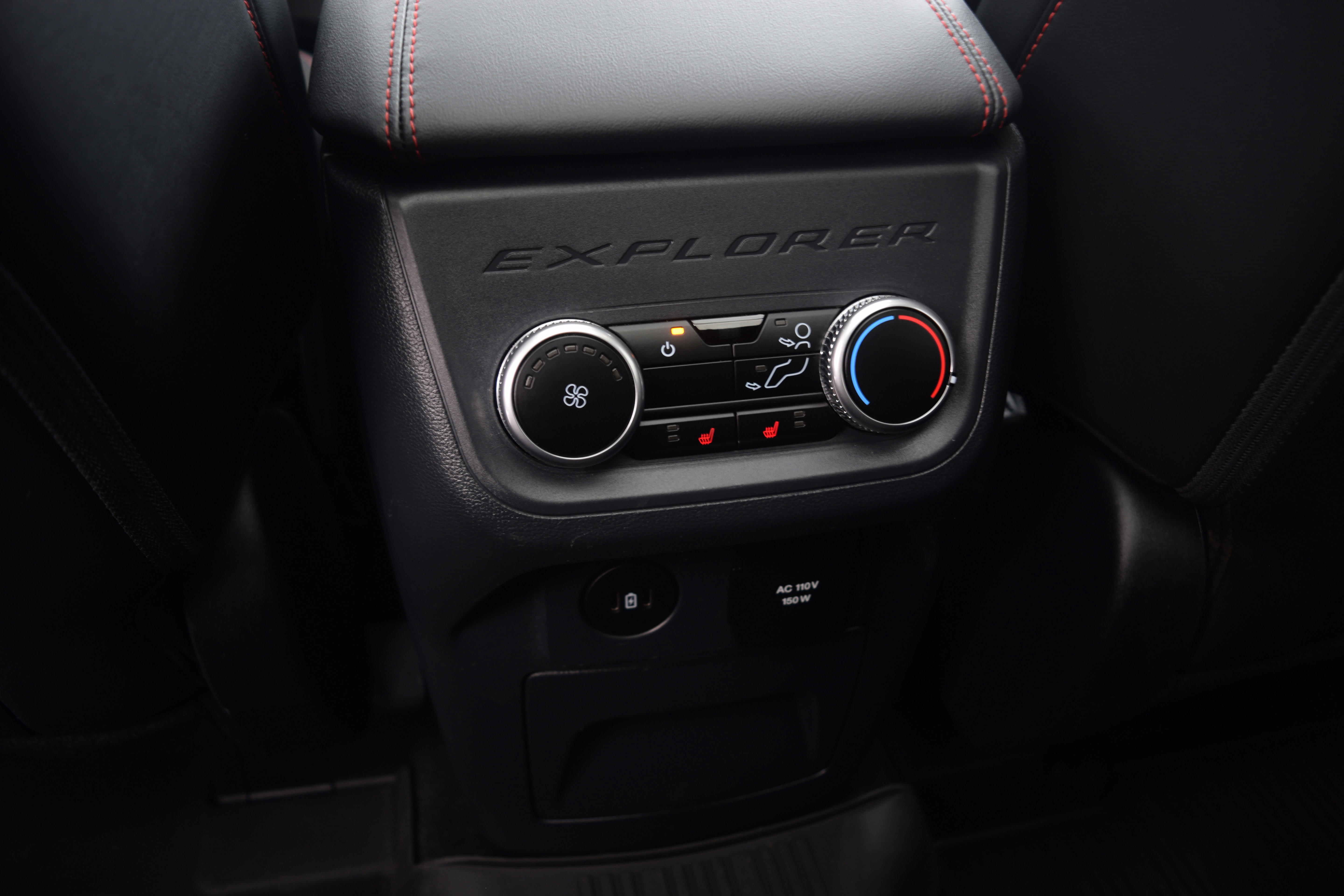 Used 2025 Ford Explorer ST image 18