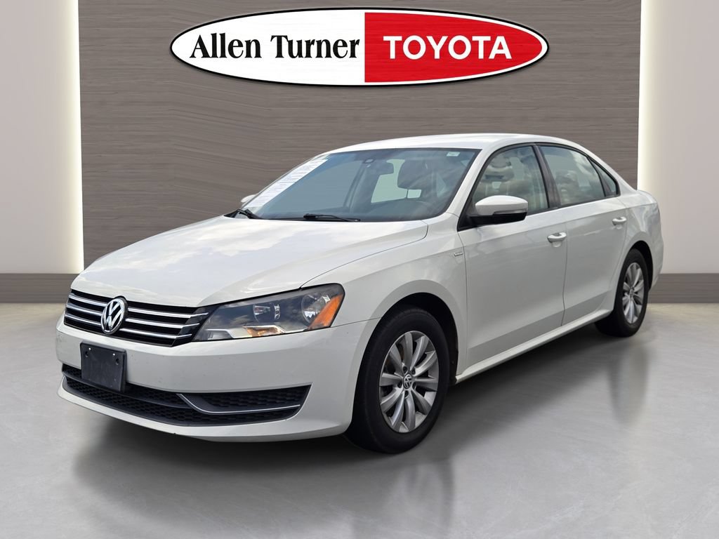 Used 2015 Volkswagen Passat 1.8T Wolfsburg Edition FWD image 2