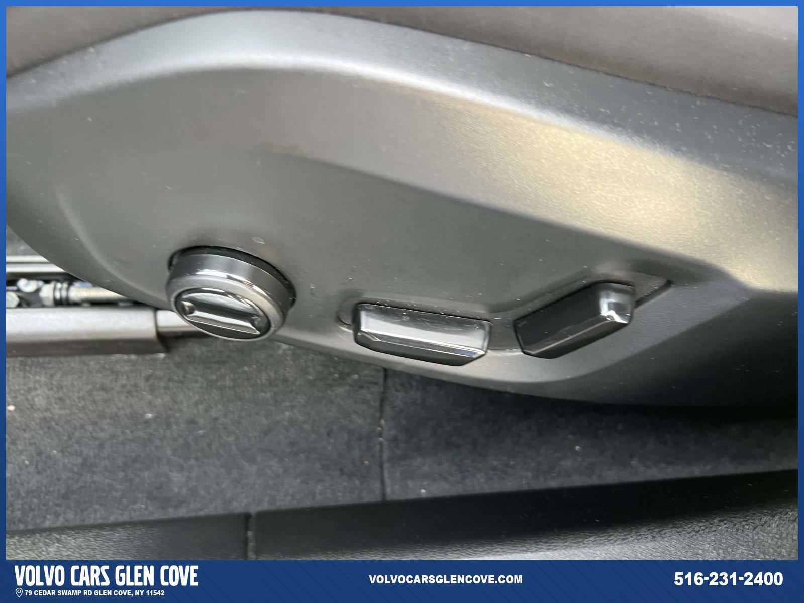 Used 2026 Volvo XC60 B5 Plus w/ Protection Package Premier image 16