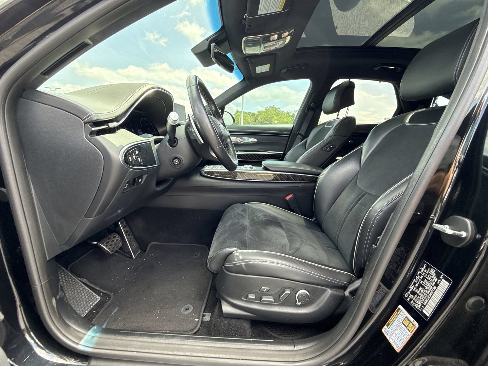 Used 2022 Genesis GV70 3.5T Sport w/ Sport Prestige Package AWD/4WD image 13