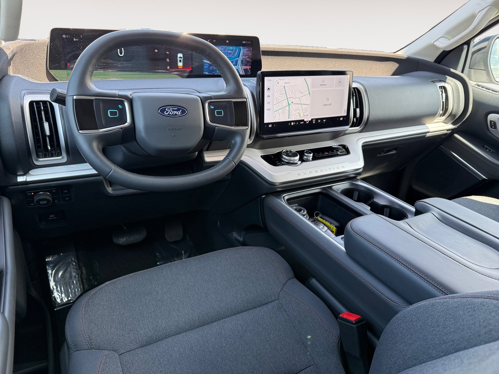 Certified 2025 Ford Expedition Active image 15