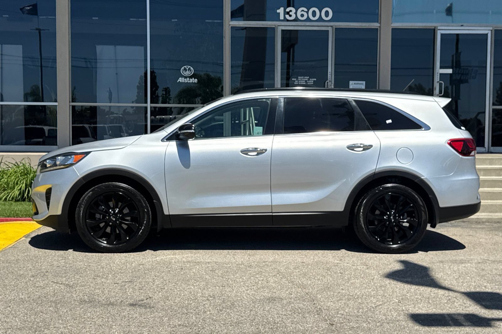 Used 2020 Kia Sorento S FWD image 7