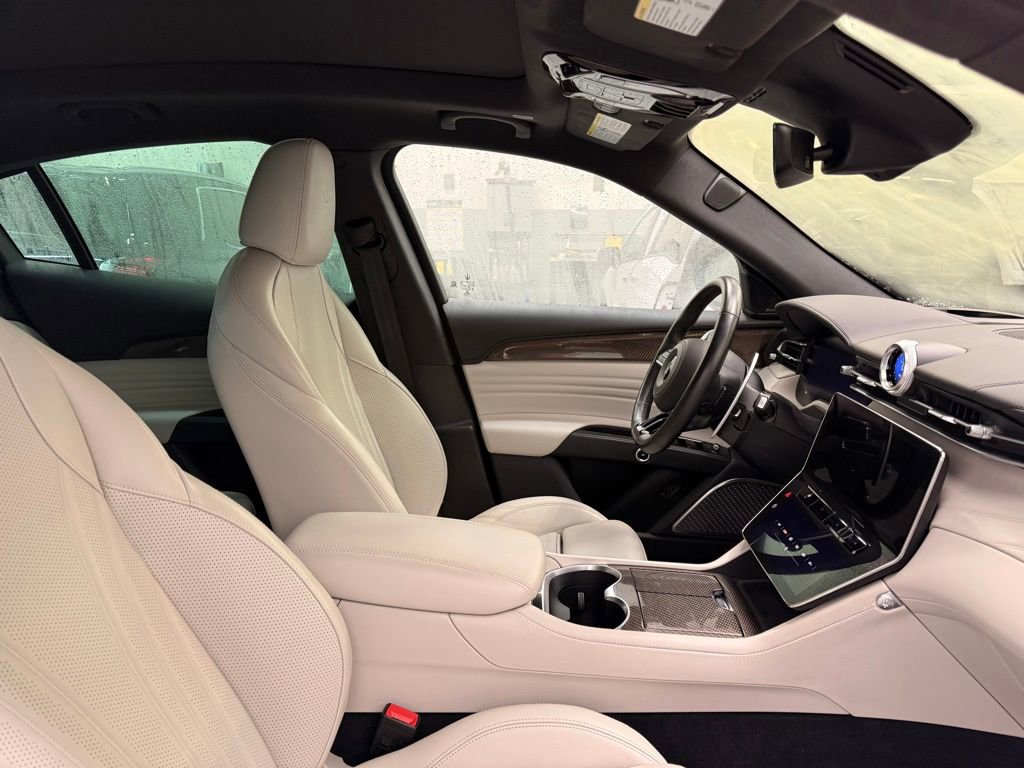 Used 2023 Maserati Grecale Modena image 29