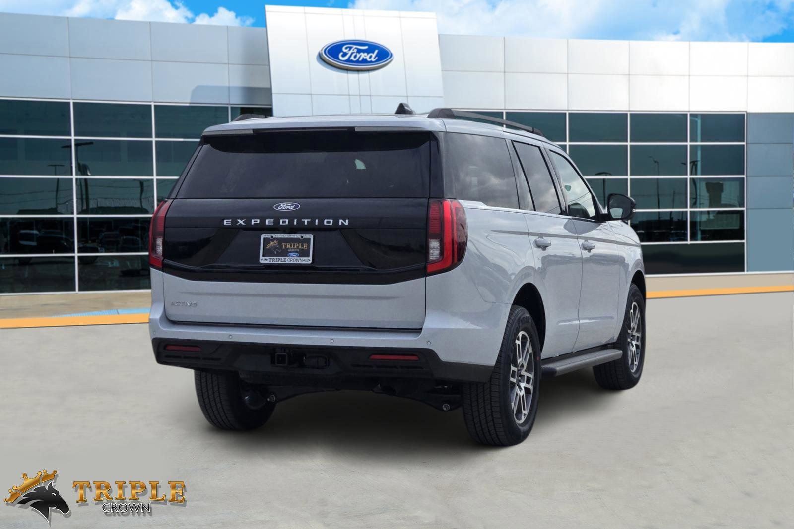New 2026 Ford Expedition Active RWD image 5