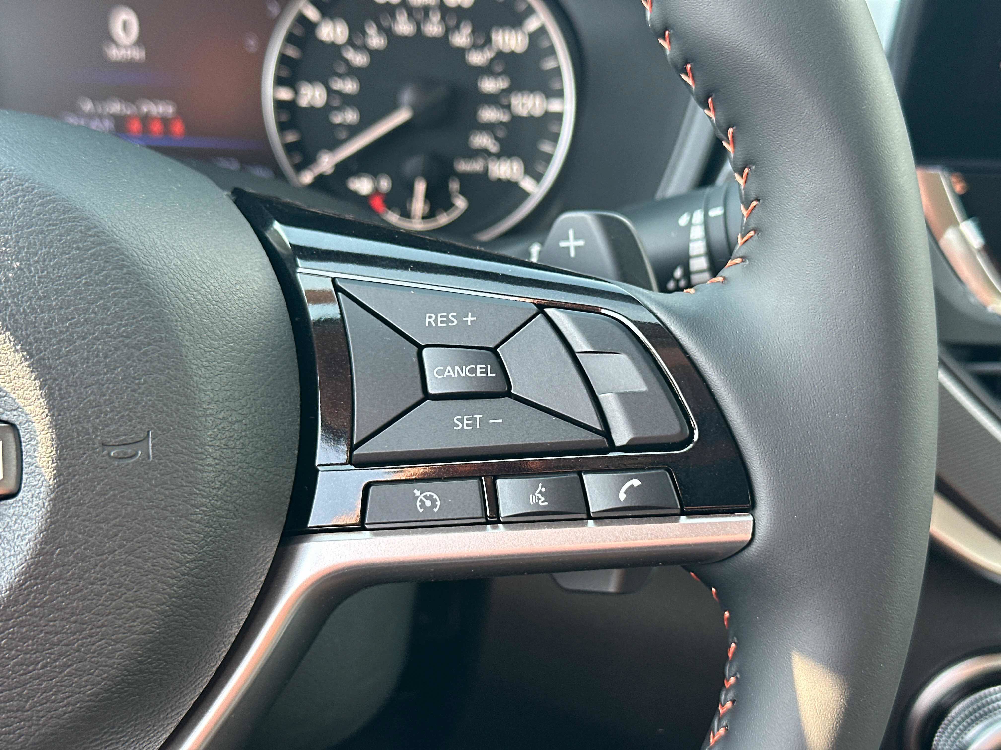 New 2026 Nissan Altima 2.5 SR AWD/4WD image 39