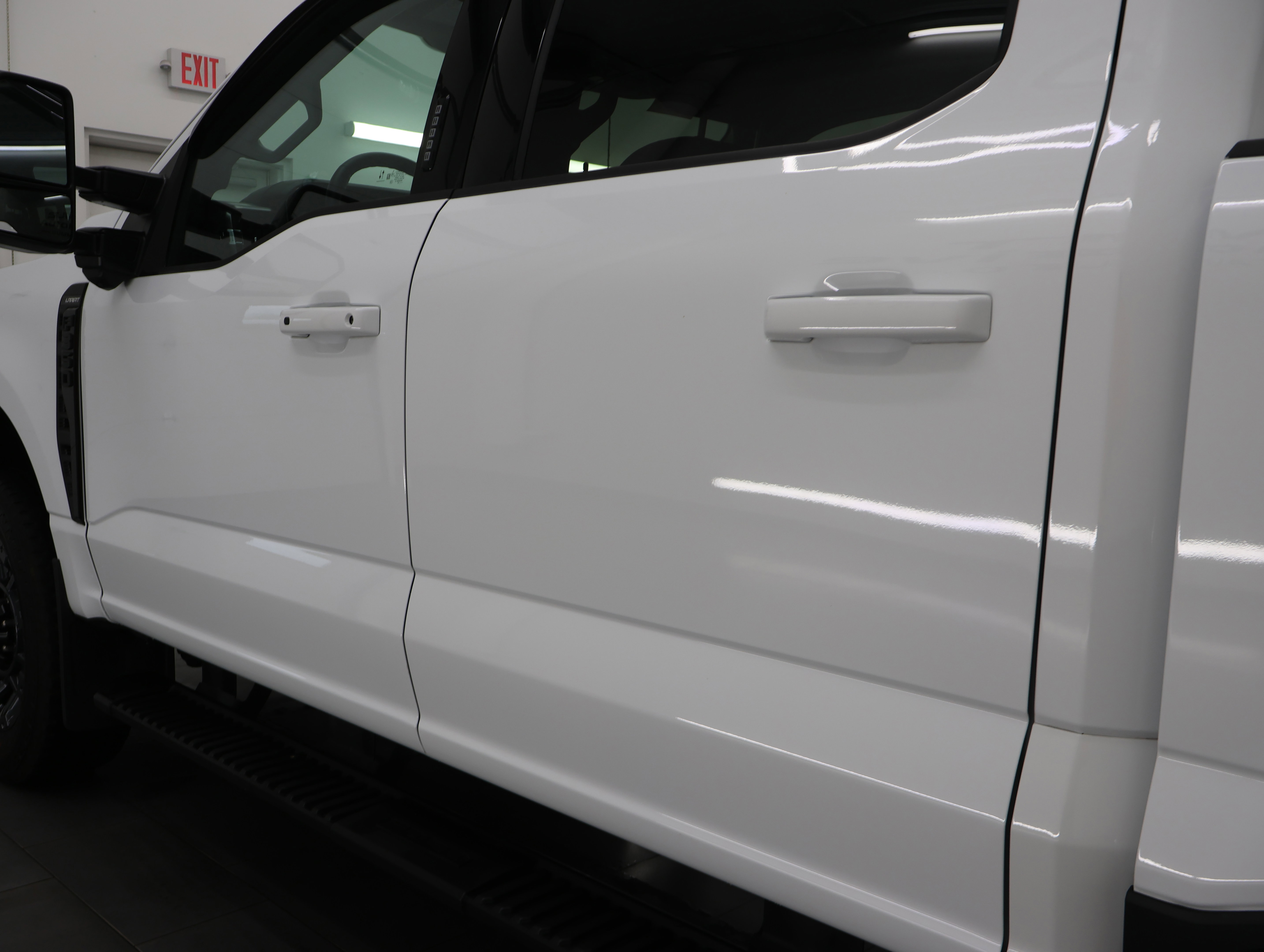 Used 2024 Ford F350 Lariat w/ Sport Appearance Package AWD/4WD image 37