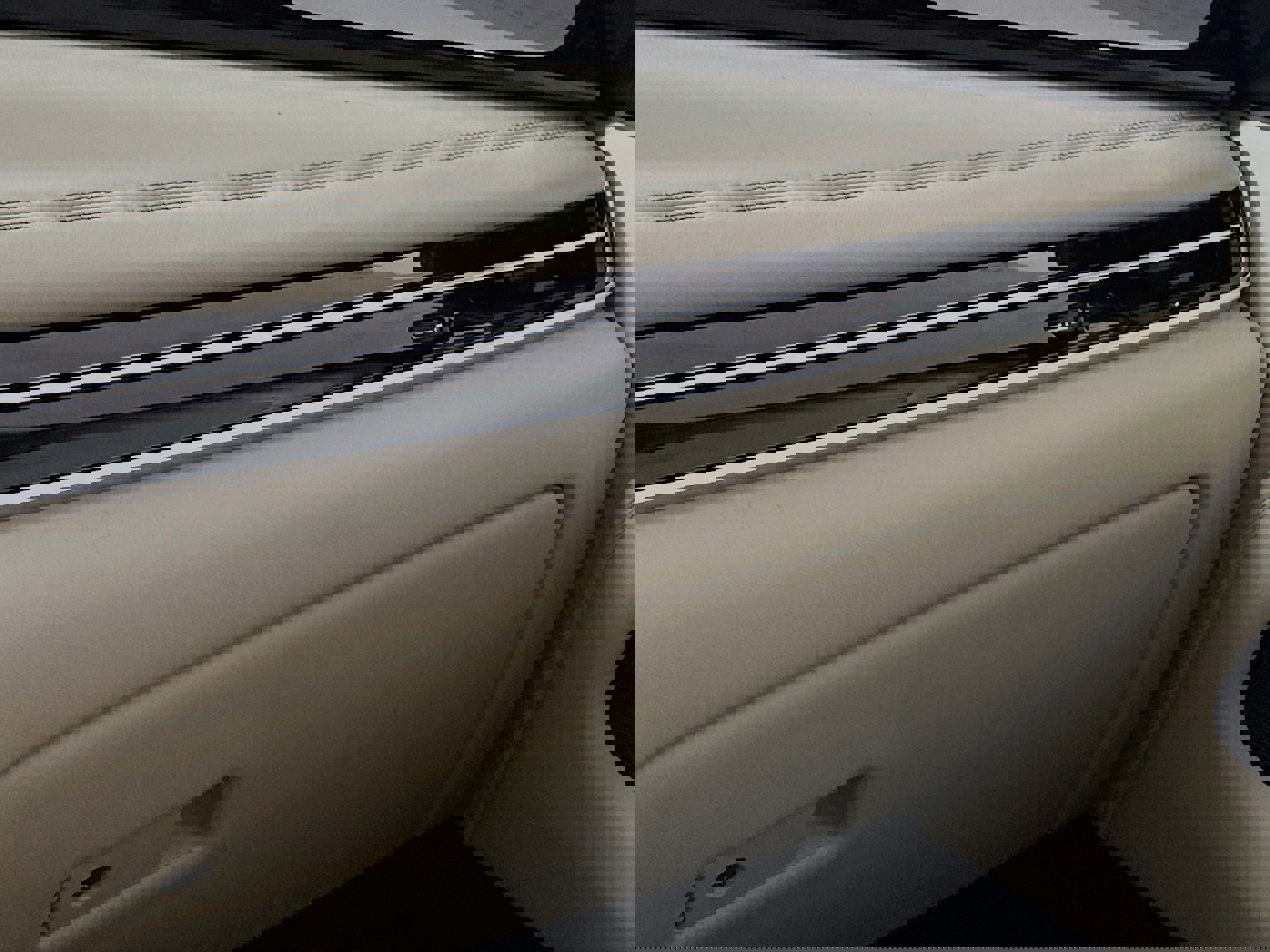 Used 2025 INFINITI QX60 Pure image 16