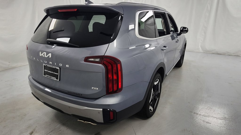 Used 2025 Kia Telluride S AWD/4WD image 3