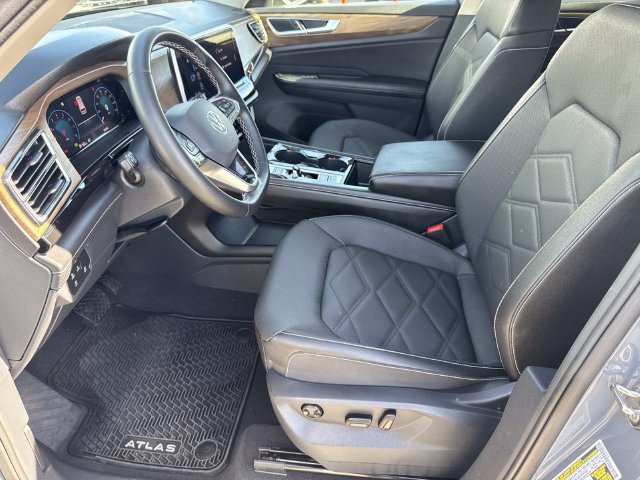 Certified 2025 Volkswagen Atlas SE AWD/4WD image 22