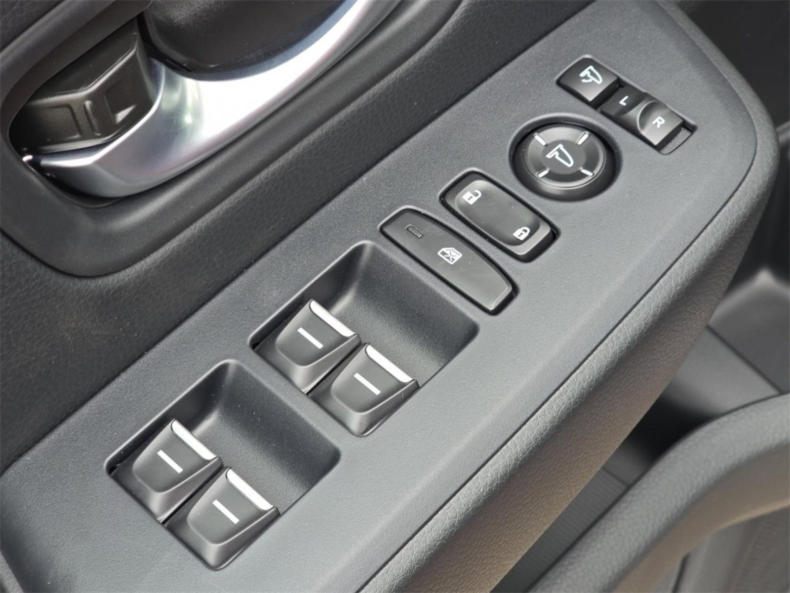 New 2025 Honda Pilot TrailSport image 28