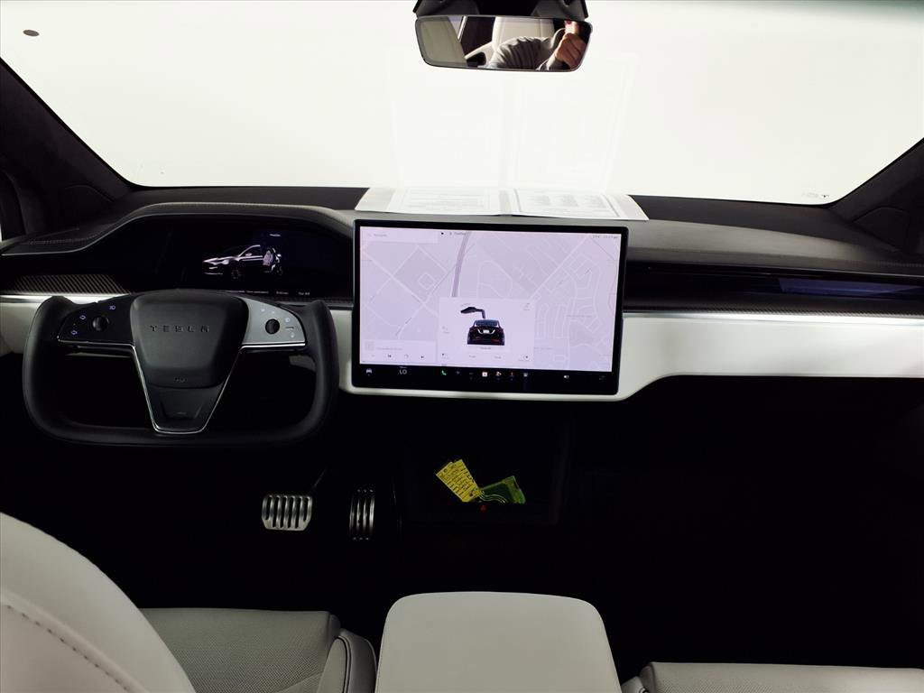 Used 2022 Tesla Model X Plaid image 15
