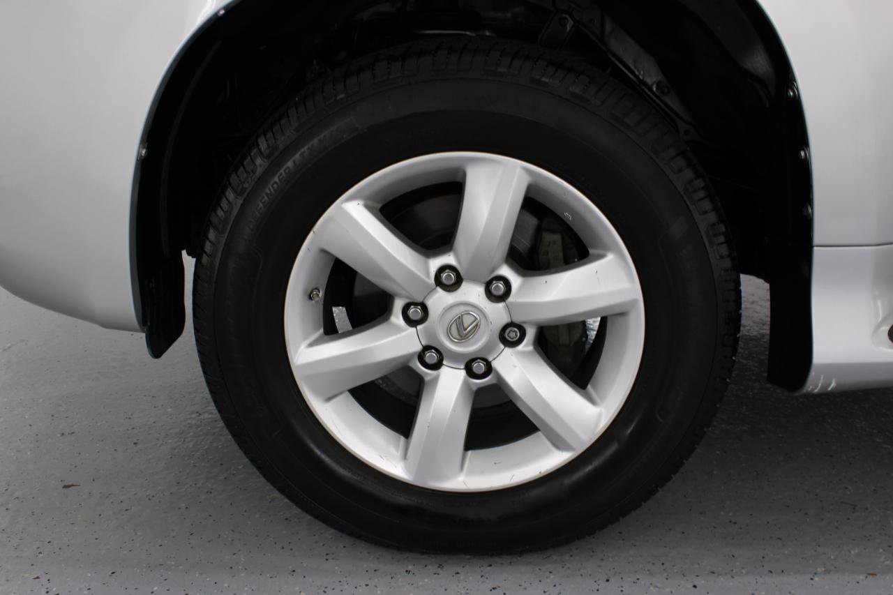 Used 2011 Lexus GX 460 w/ Comfort Plus Pkg AWD/4WD image 89