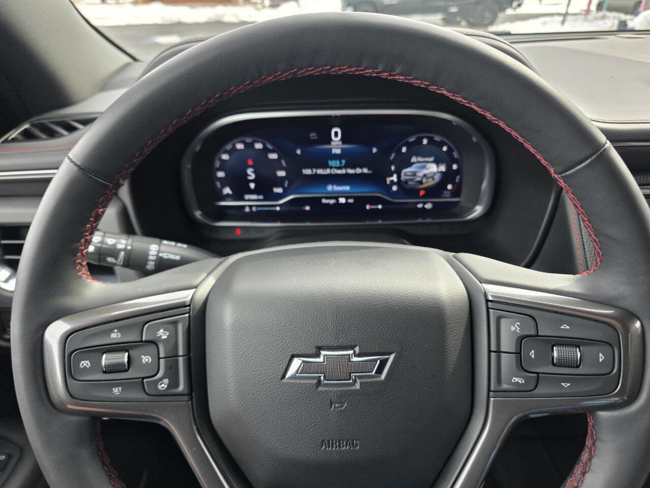 Used 2023 Chevrolet Suburban RST w/ Luxury Package AWD/4WD image 16