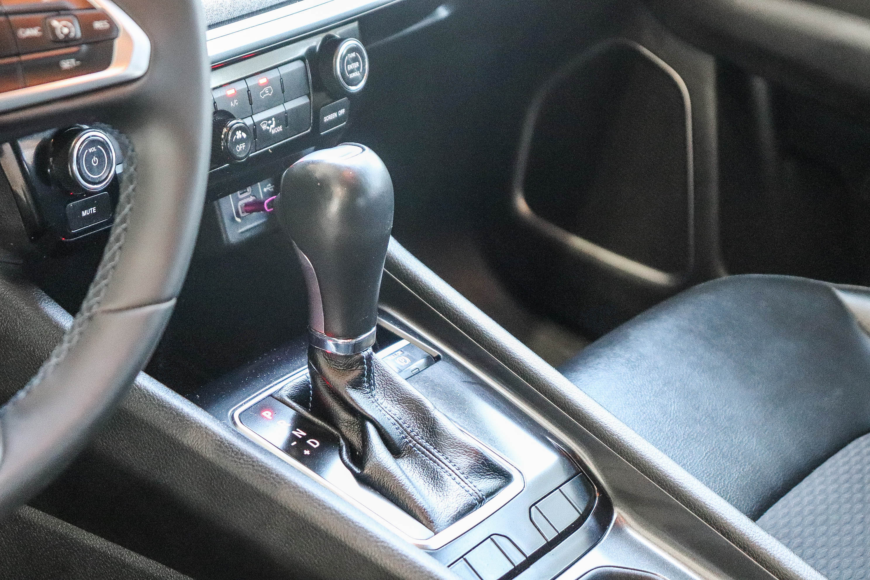 Used 2022 Jeep Compass Latitude FWD image 23