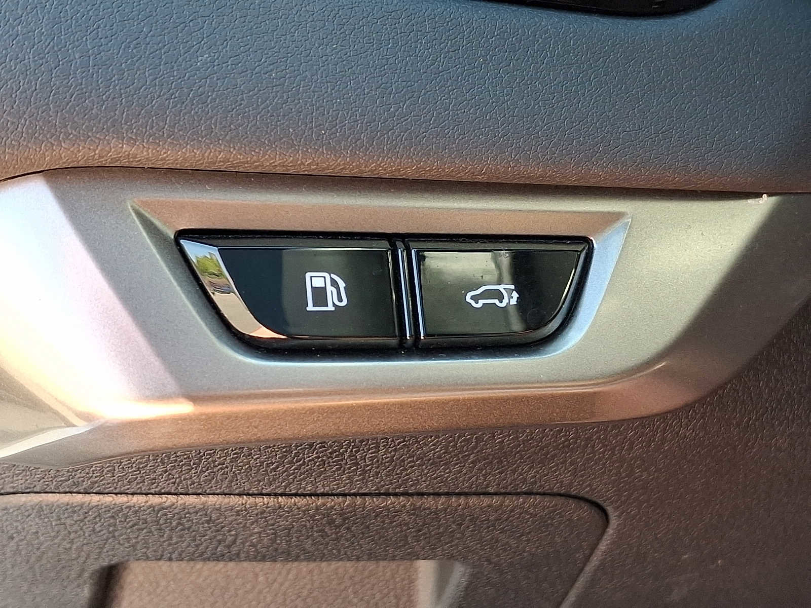 Used 2023 Lexus RX 350 Premium w/ Accessory Package AWD/4WD image 22