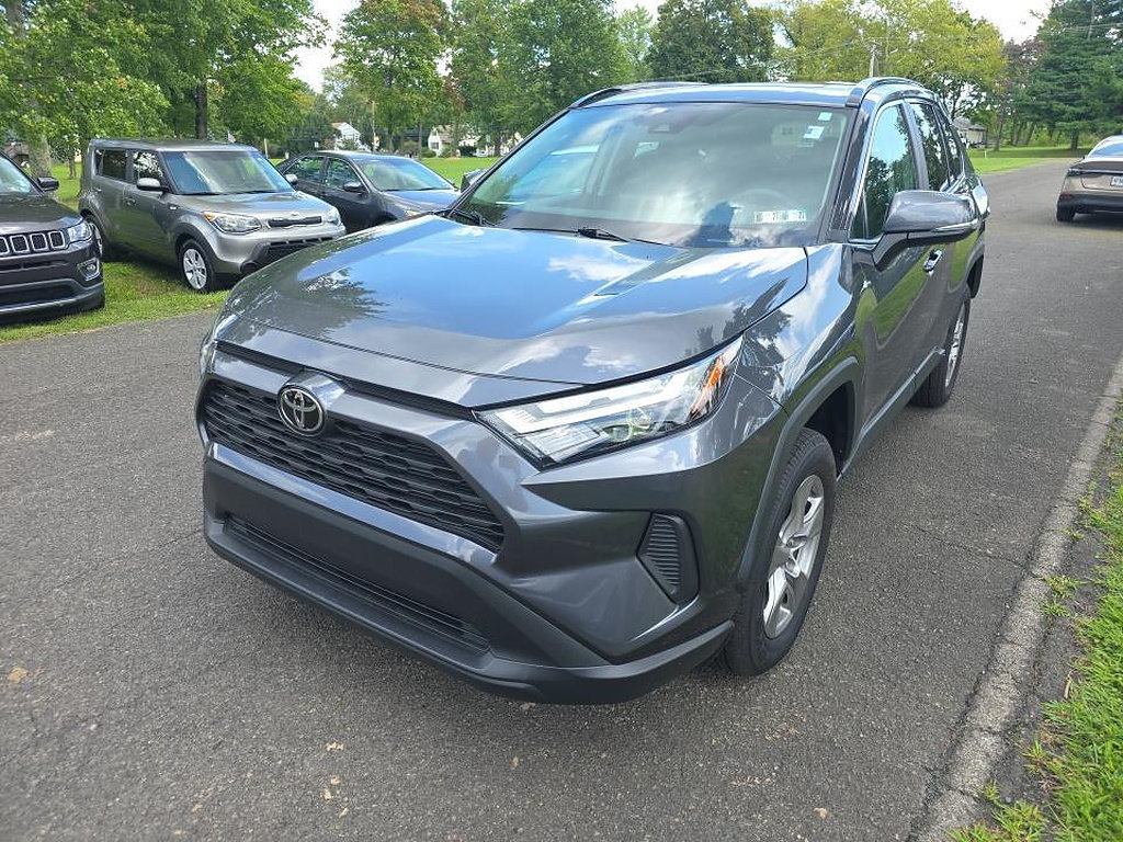 Used 2025 Toyota RAV4 XLE w/ Convenience Package AWD/4WD image 1