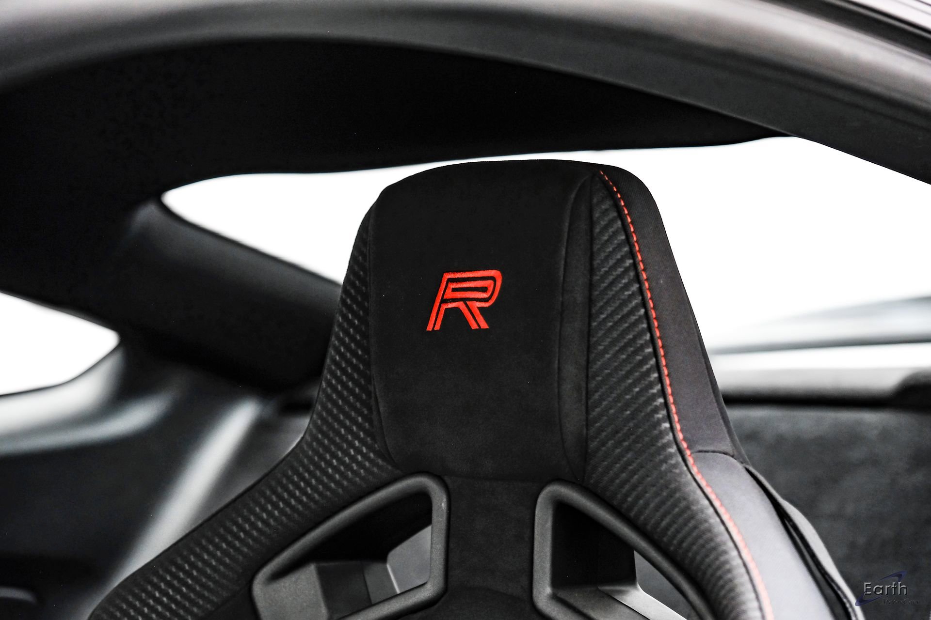 Used 2016 Ford Mustang Shelby GT350R w/ GT350R Equipment Group 920A RWD image 45