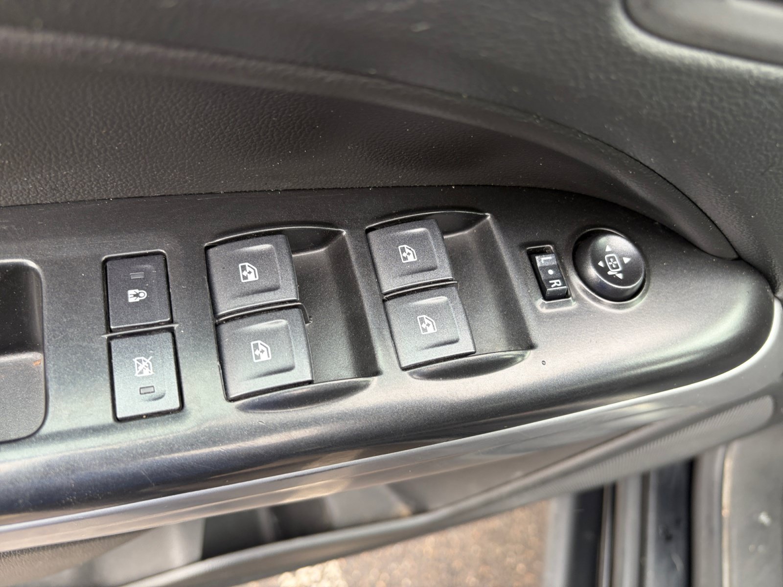 Used 2022 Chevrolet Colorado ZR2 AWD/4WD image 16