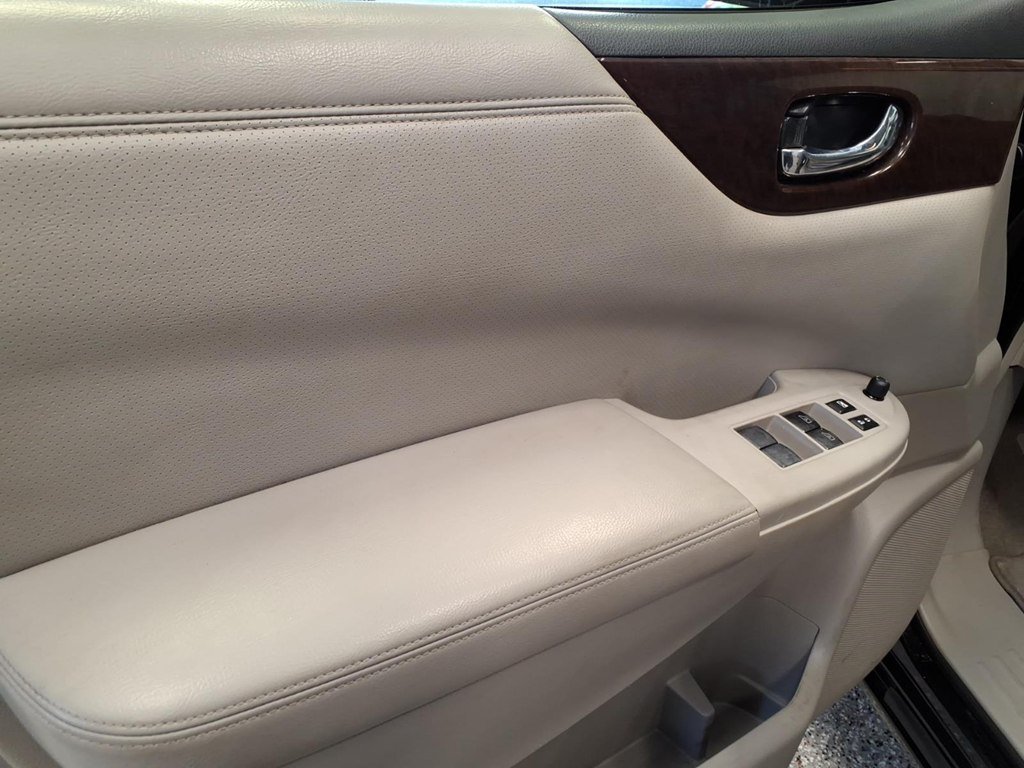 Used 2015 Nissan Quest SV FWD image 8