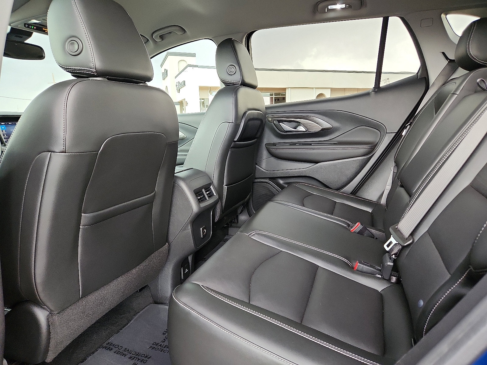 Used 2022 GMC Terrain SLT w/ Elevation Edition image 10