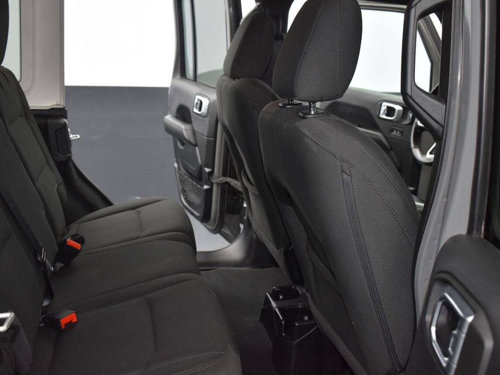 Used 2021 Jeep Wrangler Unlimited Sahara image 11