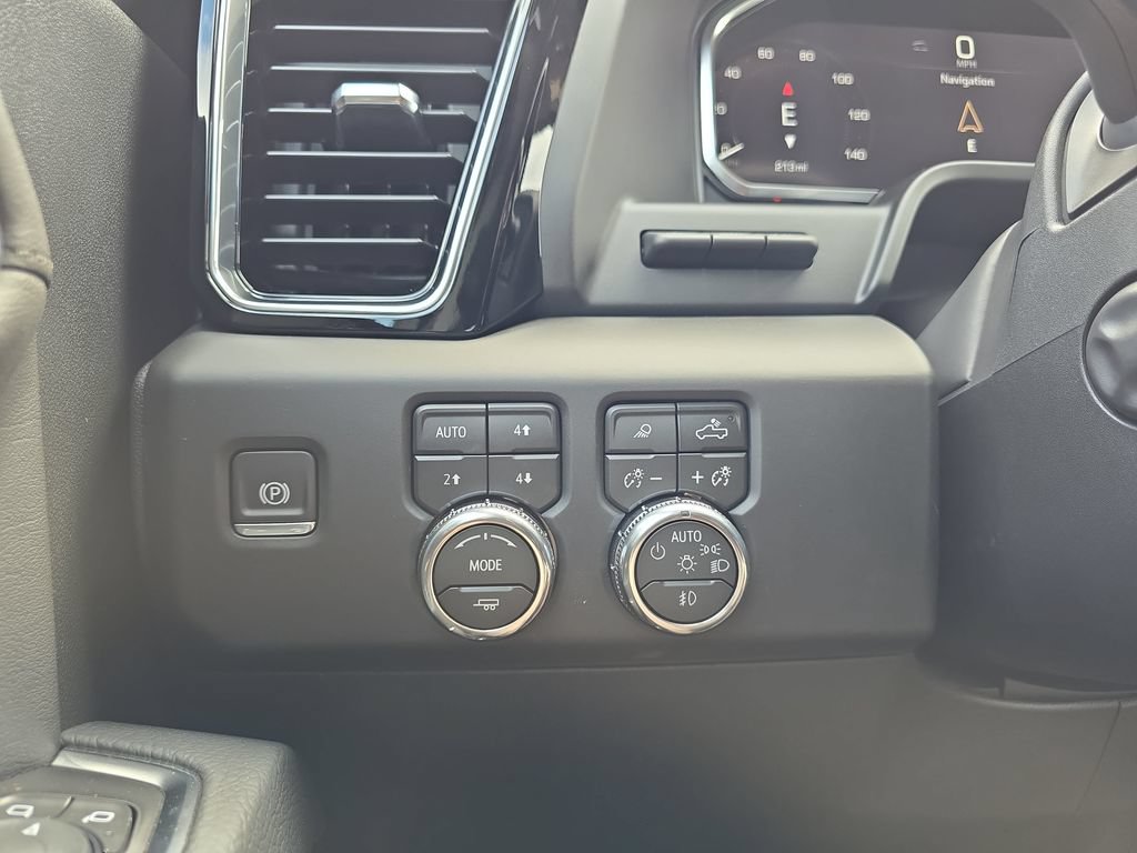 New 2026 GMC Sierra 1500 Denali w/ Technology Package AWD/4WD image 27