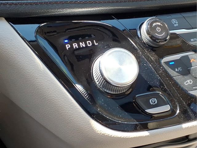 Used 2019 Chrysler Pacifica Limited FWD image 12