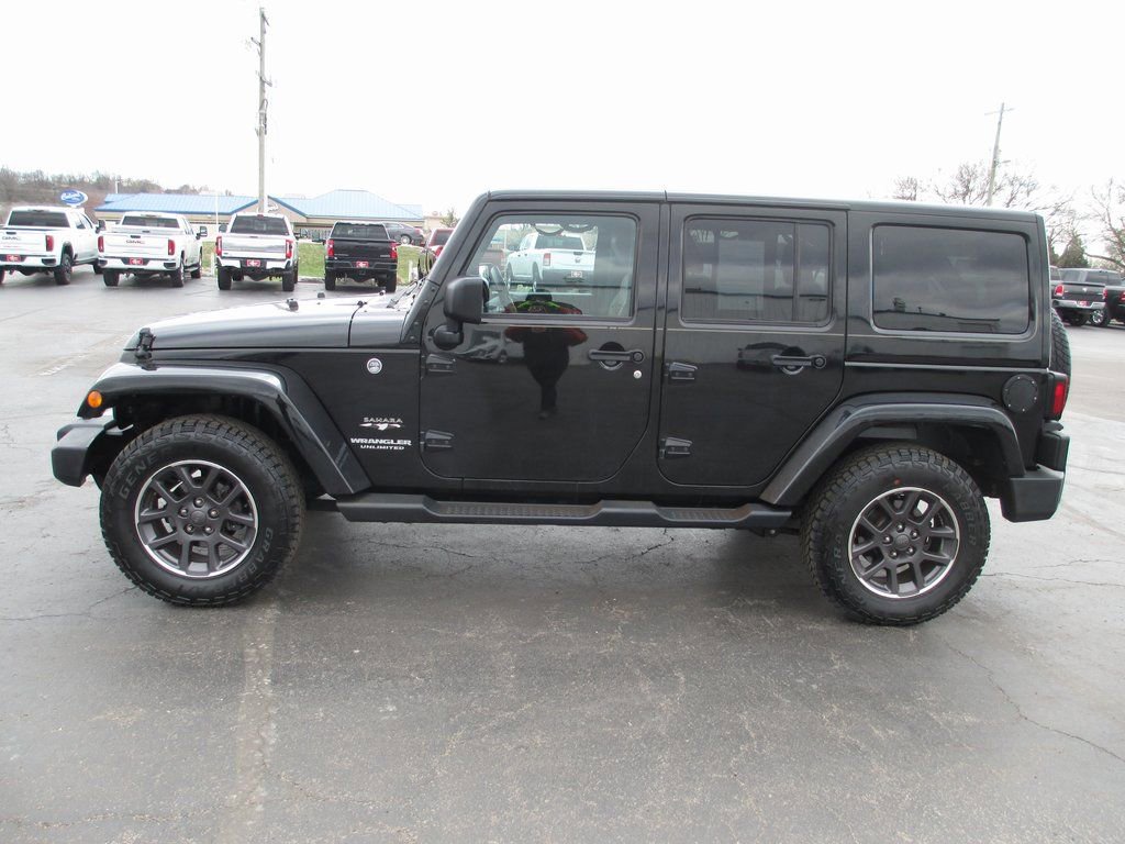 Used 2017 Jeep Wrangler Unlimited Sahara w/ Max Tow Package image 8