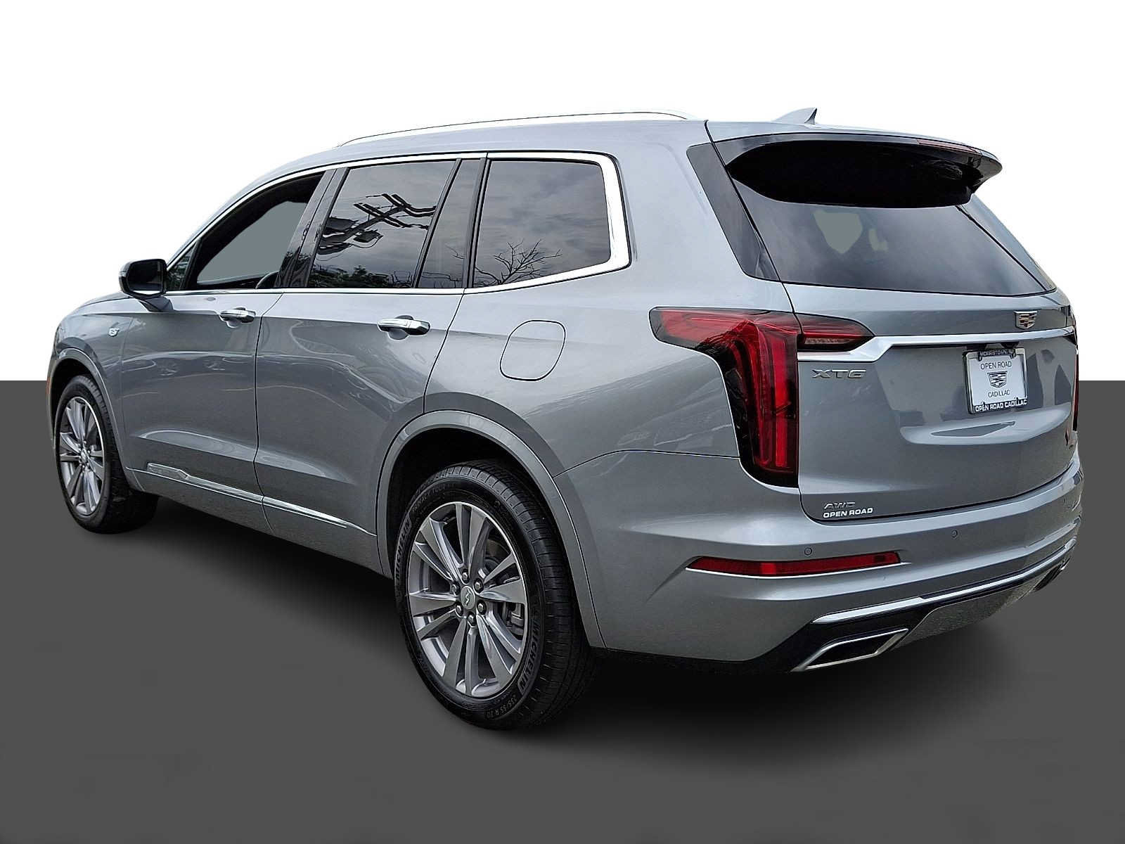 Certified 2024 Cadillac XT6 Premium Luxury AWD/4WD image 3