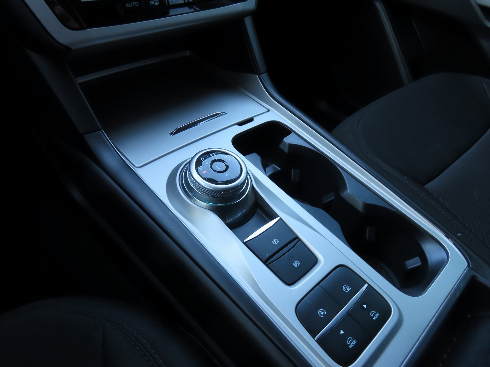 Used 2024 Ford Explorer XLT image 25