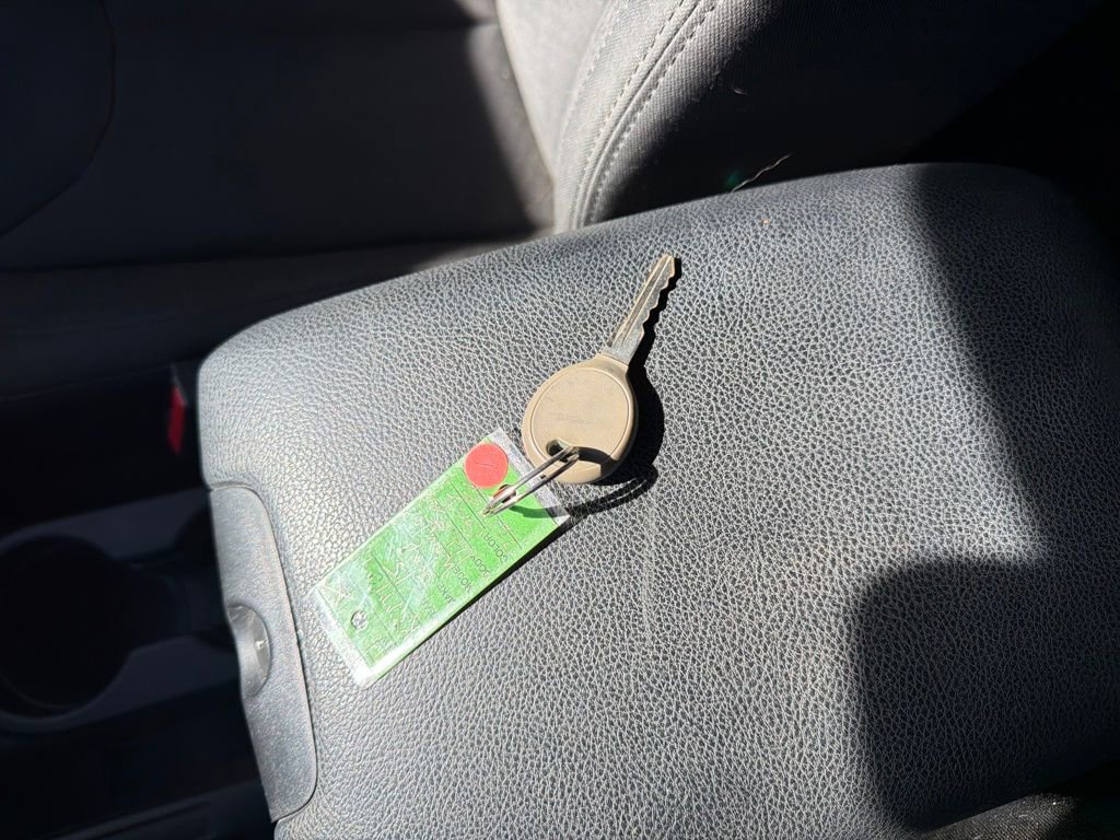 Used 2015 Jeep Wrangler Unlimited Sport w/ Connectivity Group image 29