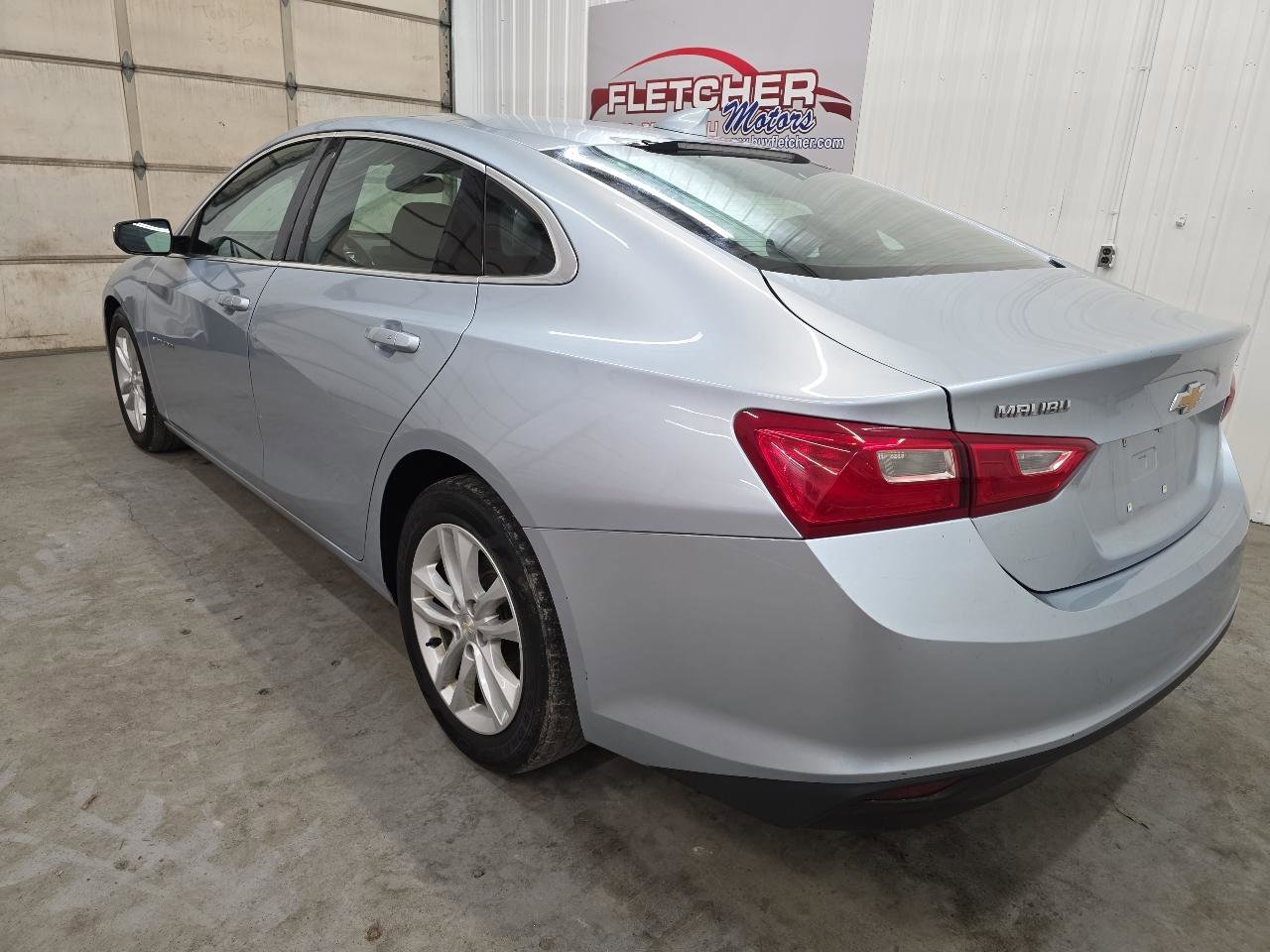 Used 2018 Chevrolet Malibu LT FWD image 13