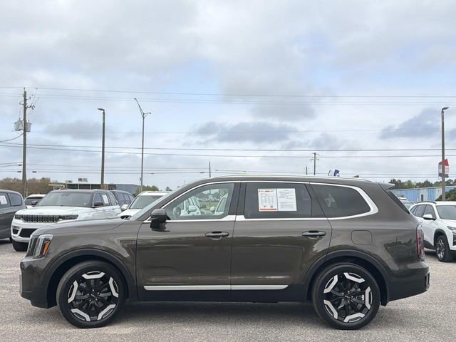 Used 2023 Kia Telluride EX AWD/4WD image 11