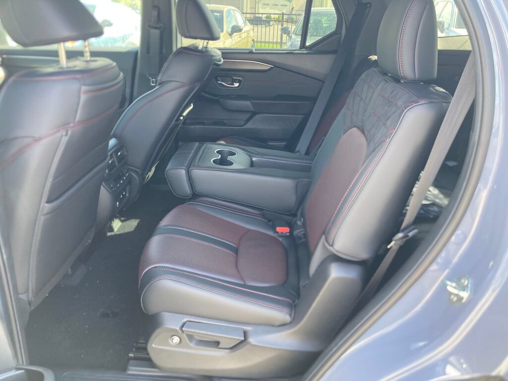 New 2026 Honda Pilot Black Edition image 8