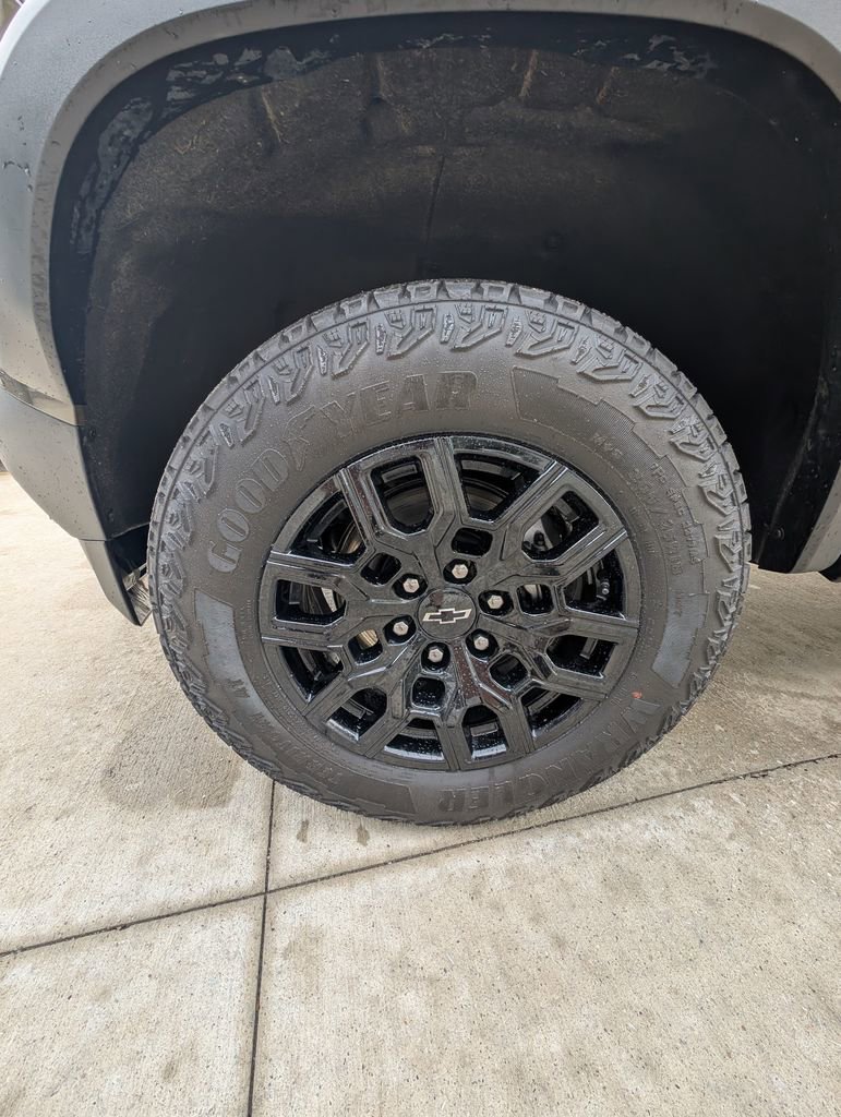 Used 2024 Chevrolet Colorado Trail Boss w/ Technology Package image 42