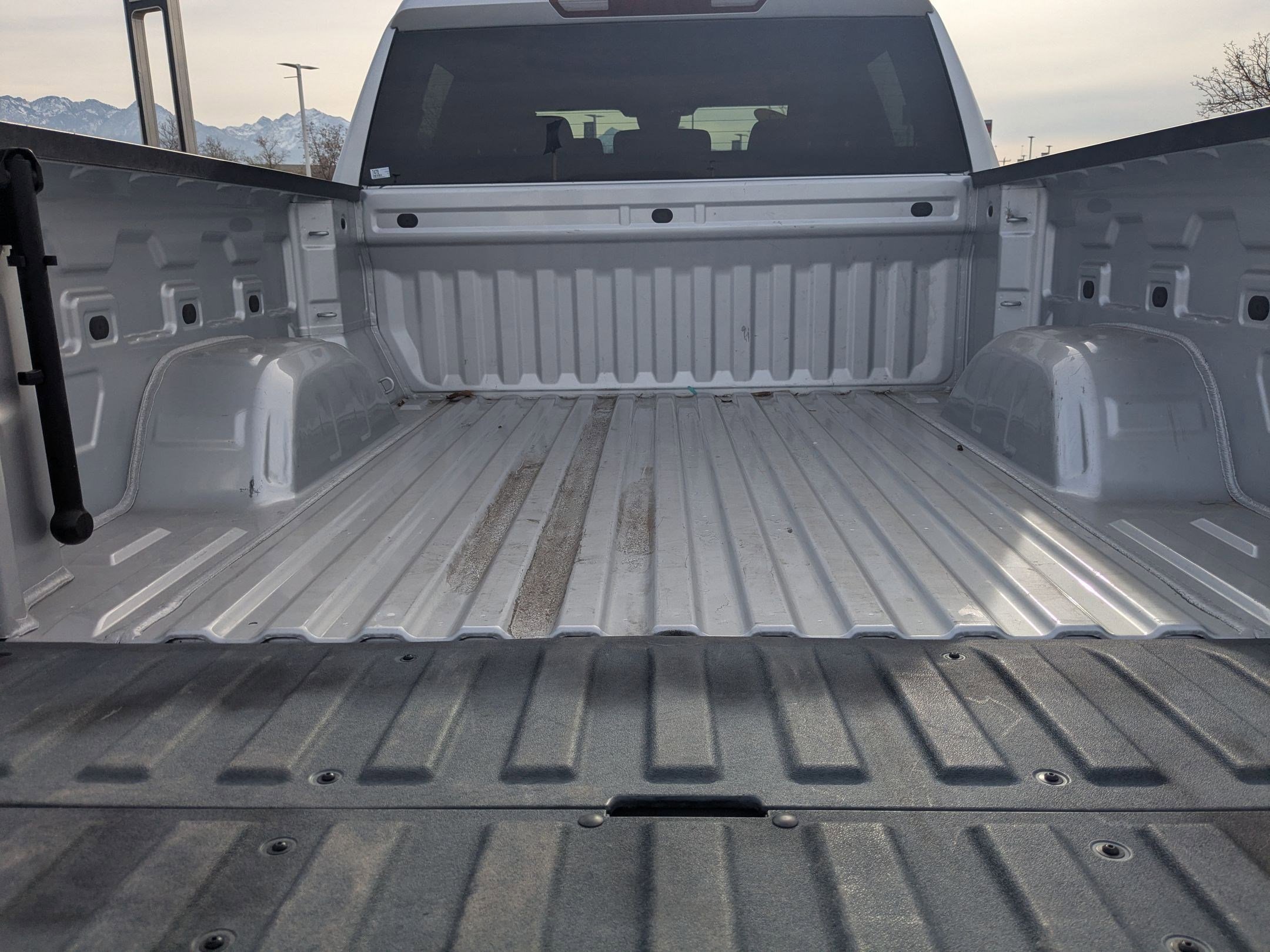 Used 2022 GMC Sierra 1500 Elevation w/ LPO, Elevation Black Package image 18